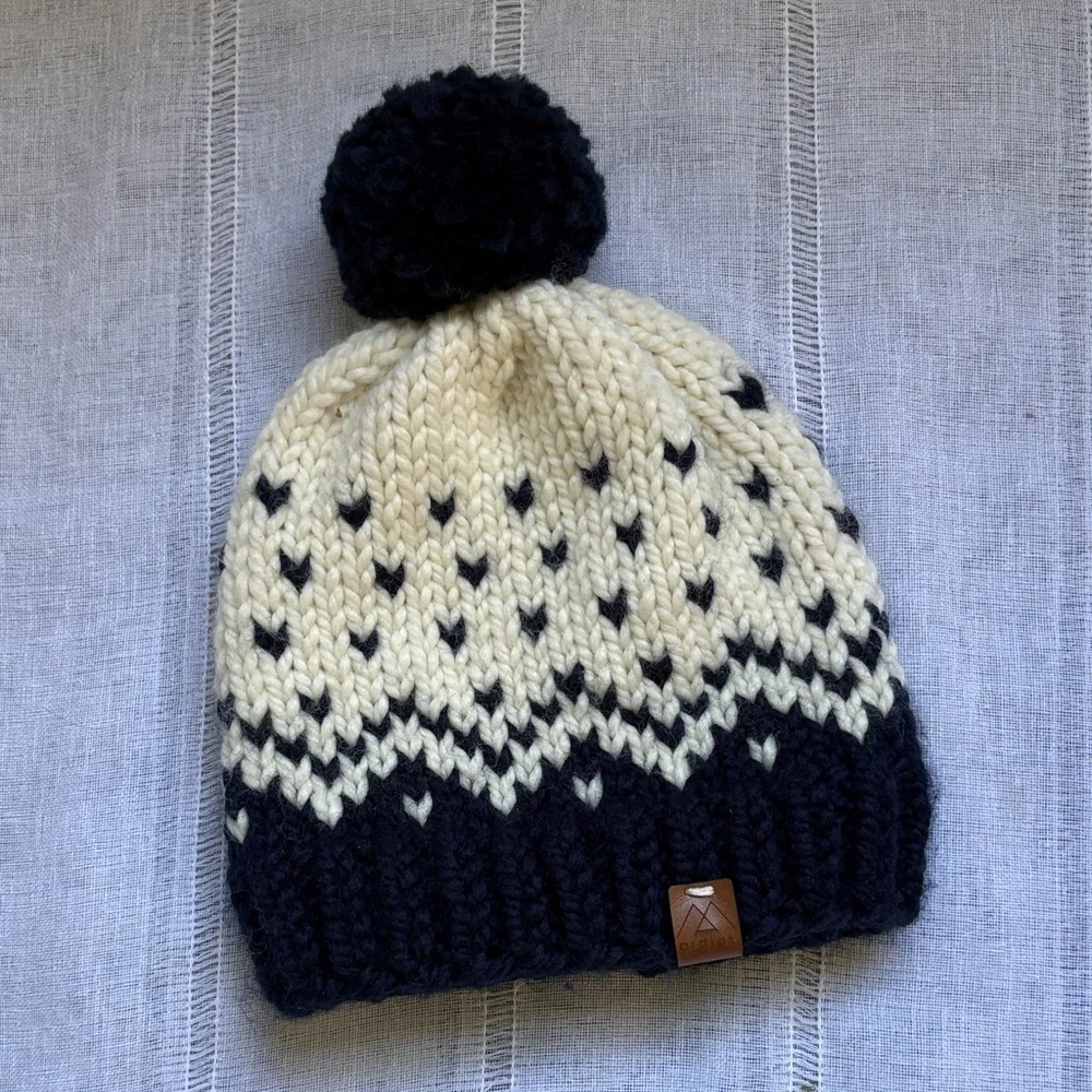 Ardiak Cozy Knit Pom-Pom Beanie for Kids - Navy and Cream